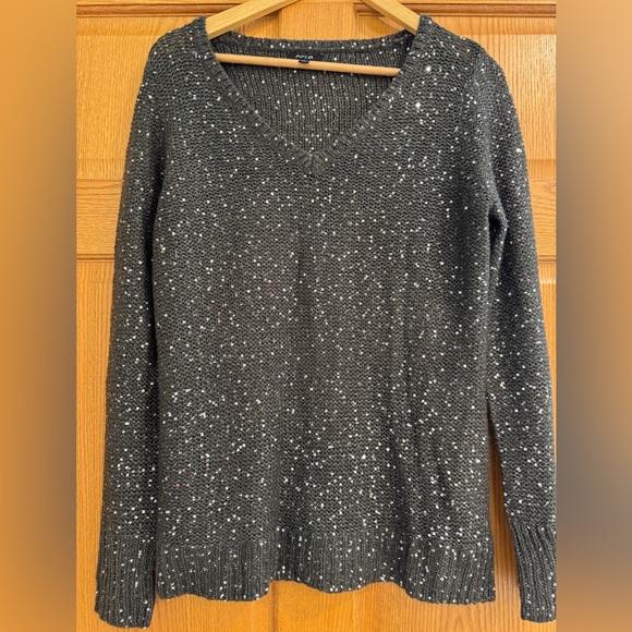 Apt.9 Sequin Top - Picture 1 of 8